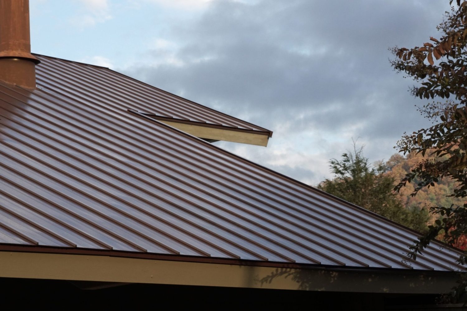 beautiful-brown-metal-roof-2023-11-27-05-01-13-utc